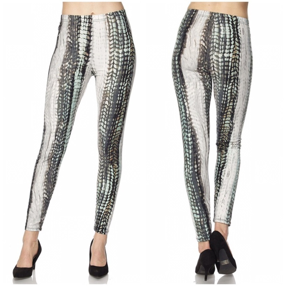 Soft Brushed Fabric Tie Dye Look Leggings - OS